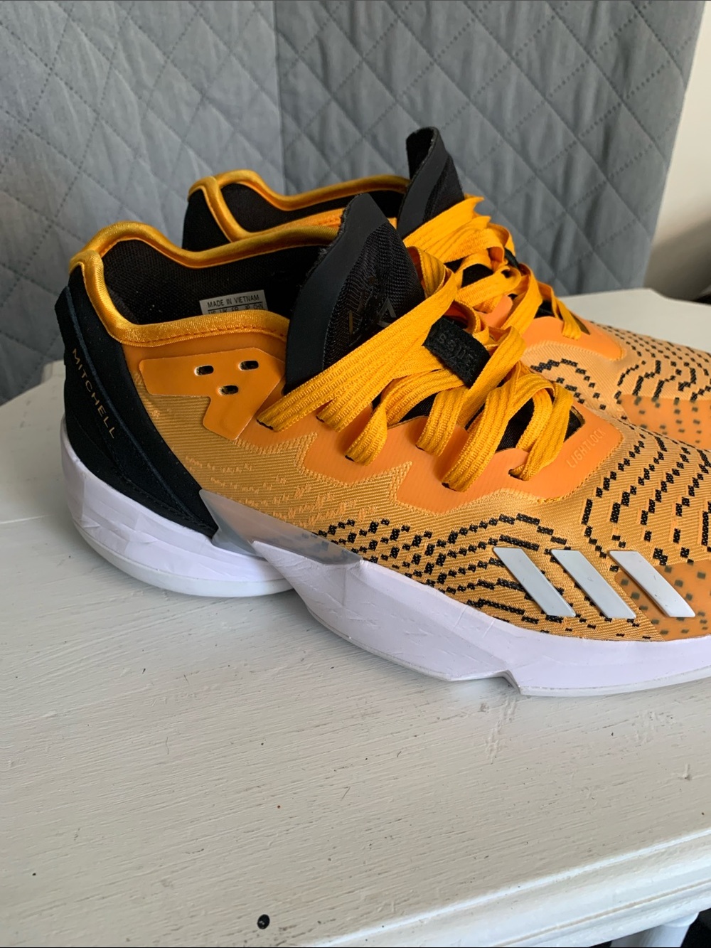 #552 adidas Mens Orange & Black Performance Sneakers